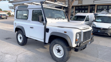 LAND ROVER DEFENDER 2198 CC 125 CV DIESEL 4X4 ME KLIMA N1 ΦΟΡΤΗΓΑΚΗ ΜΕ 2ΘΕΣΕΙΣ ΕΚΤΕΛΟΝΙΖΕΤΕ ΕΠΑΓΓΕΛΜΑΤΙΚΟ ΕΧΕΙ ΕΓΓΡΙΣΗ ΤΥΠΟΥ MOD 2014 EYRO 5B TIMH 24.000 NETTO